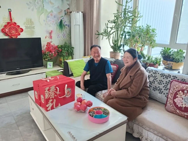 陕西神木市人民检察院开展春节走访慰问退休老党员主题党日活动