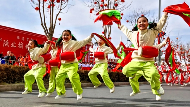 2026年陕北榆林过大年秧歌展演横山代表队：鼓舞声声迎盛世