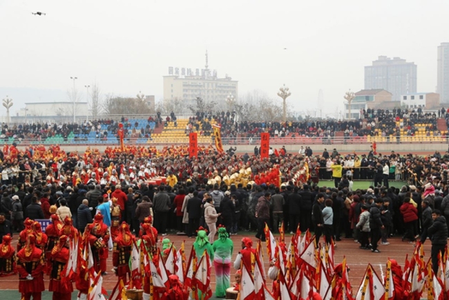 “马跃新春擂金鼓 眉承古韵展风华”眉县2026年元宵节锣鼓大赛成功举办