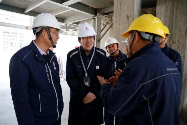 延长石油炼化公司副总经理冯奇国到永炼开展安全环保包联检查