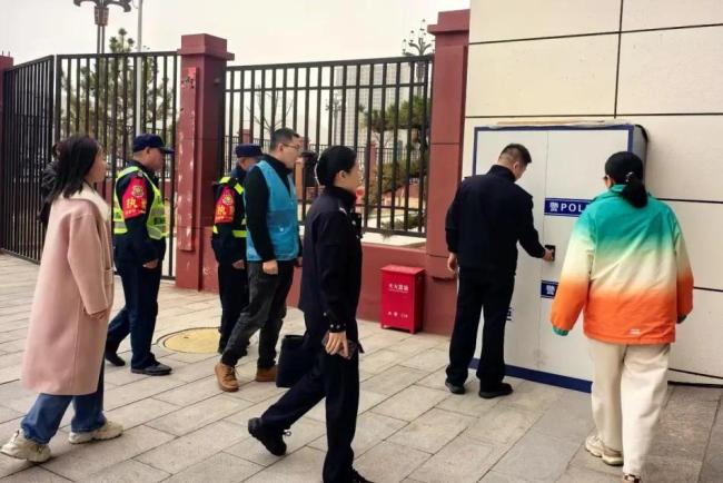 神木公安多措并举护航开学季