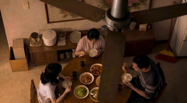 高考结束,这部AI影片试图回答:分数之外,什么更重要