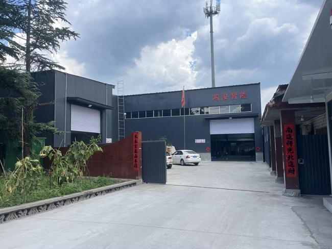 从“人控”到“智控”：鸿浚智能贴标设备的技术逻辑与质控实践