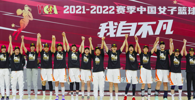 内蒙古女篮蝉联WCBA总冠军，杨力维获FMVP