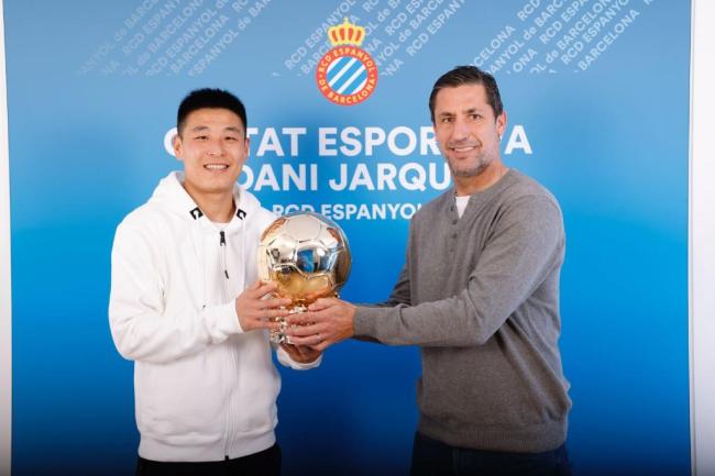 中国金球奖揭晓水庆霞获特别奖