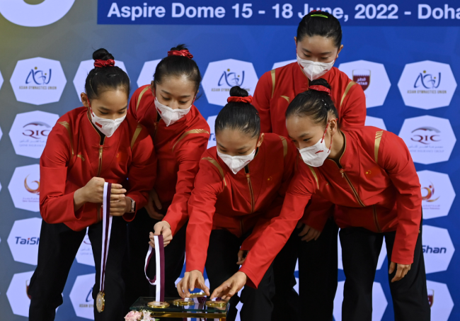 体操亚锦赛中国女队获团体冠军、个人全能冠亚军
