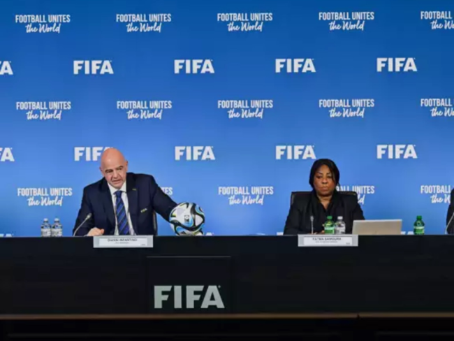 国际足联收入破纪录沙特获2023世俱杯举办权