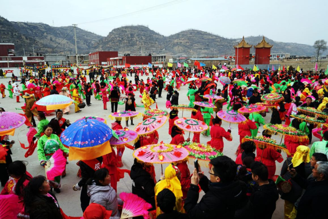 The Spring Festival is Celebrated  through Various Folk Activities