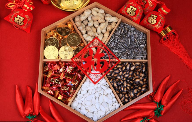 December 27th of the Lunar Calendar Going to the Market