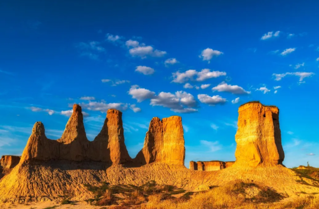 Cycling Through Shanxi, Embark on a Romantic Autumn Journey - “Retracing the Footsteps of Liang Sicheng and Lin Huiyin” Route