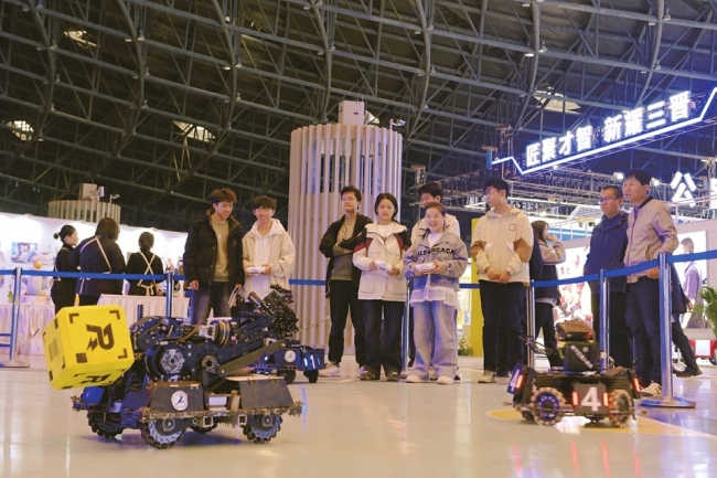 2025山西省“五小”创新大赛优秀成果展启幕