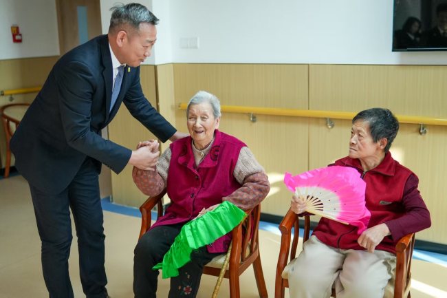 晋泽昌文旅酒店赴太原小店区敬老院开展爱心慰问活动