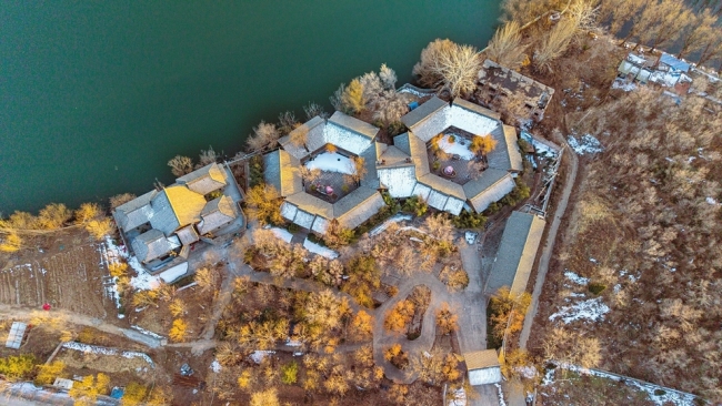 水清景美入画来