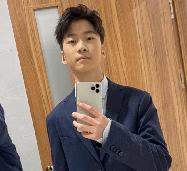 张亮儿子将出演罗密欧，穿五百元国牌显低调，颜值被评德云社水准