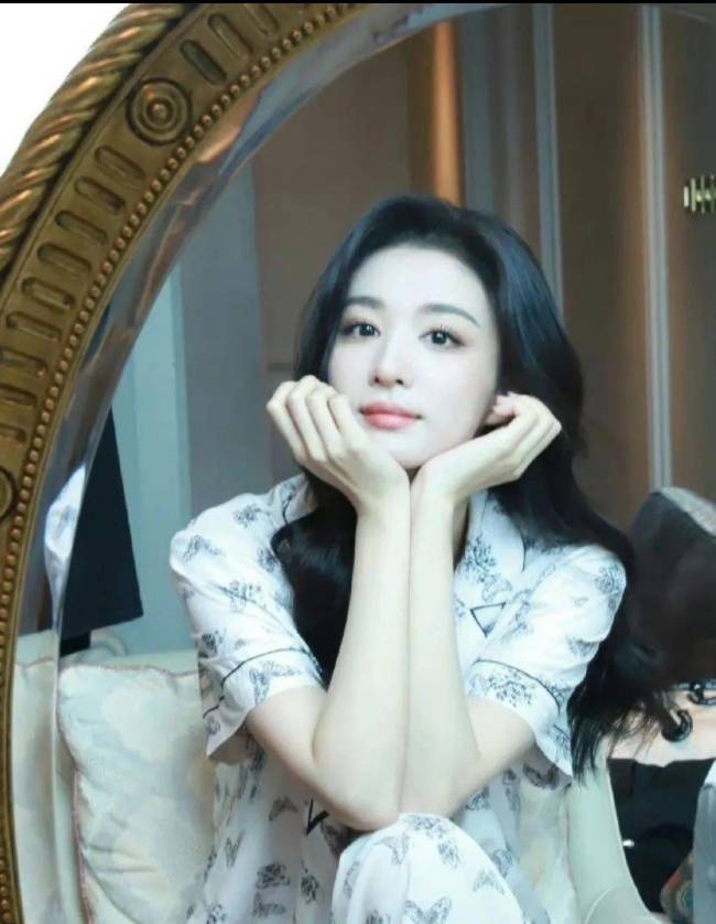 黄景瑜利用热巴？杨洋王楚然分手？杨幂营销翻车？杨紫拒绝《长相思》剧综？戚薇着急复出？