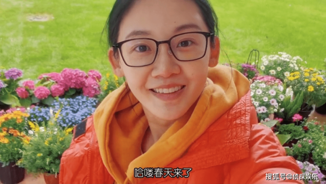 郑恺老婆首度回应住上亿别墅，自曝是租别人的，一双儿女可爱出镜