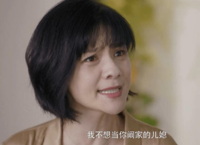 胡可说“不要把老公当自己人”，她与沙溢的婚姻，早就一地鸡毛了