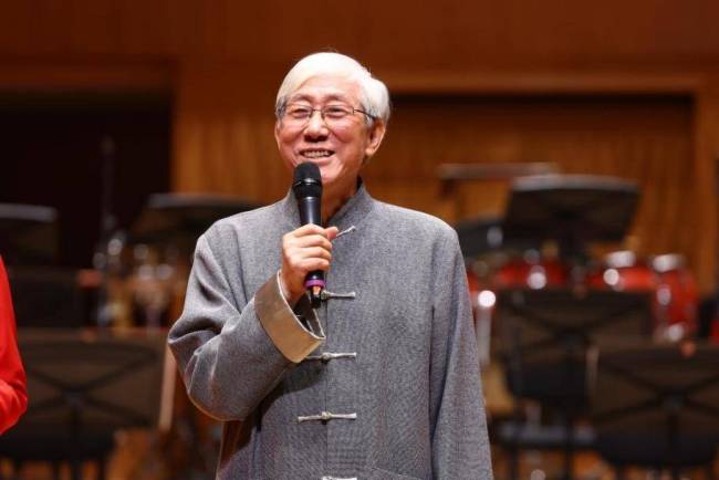 歌曲《你那里下雪了吗》于1994年由歌手周亮唱红,被誉为"那年冬季最