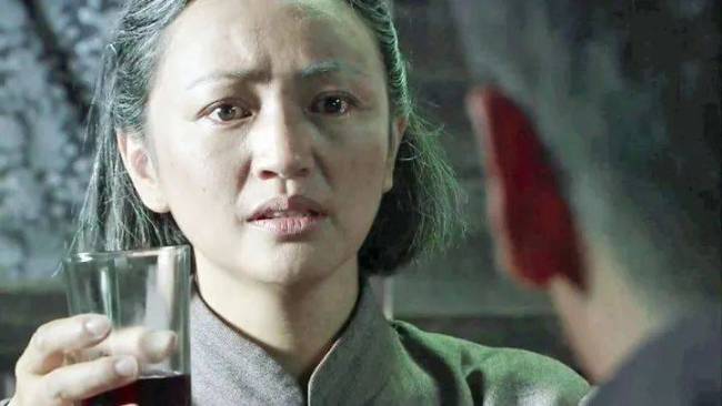 还有人记得罗海琼吗？嫁了豪门，像大妈