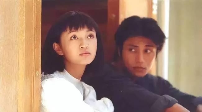 还有人记得罗海琼吗？嫁了豪门，像大妈