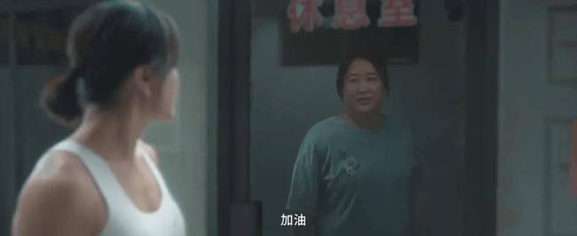 百花奖变数多，赵丽颖缺席颁奖礼，男主男配提名让人一头雾水