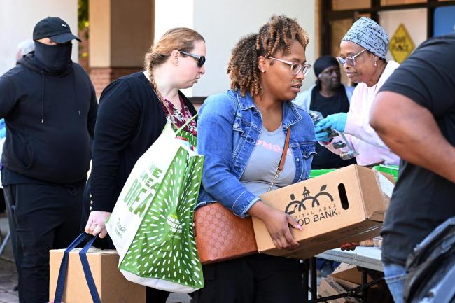 【环球财经】美国：“停摆”危机逼近“临界点” 吃饭和看病问题沦为党争筹码