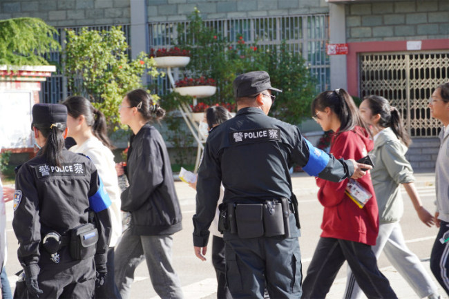 今天，迪庆2000余名考生走进高考考场，加油，少年！