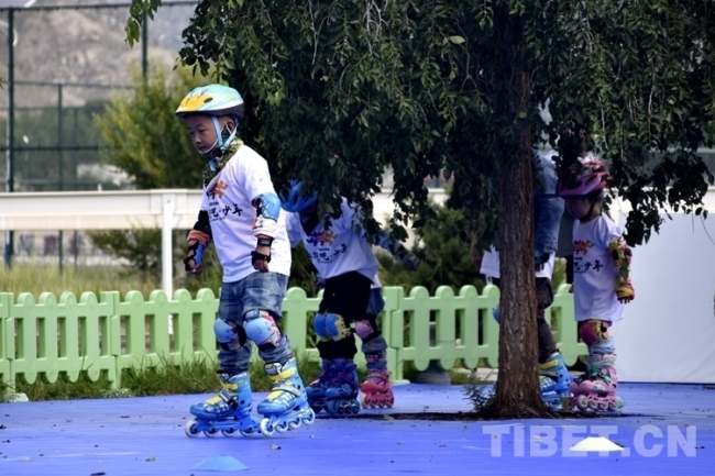 2023西藏轮滑夏令营在拉萨开营