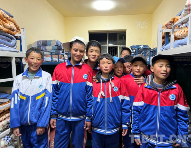 类乌齐县中学:在“大山”里开办一所现代化寄宿制中学