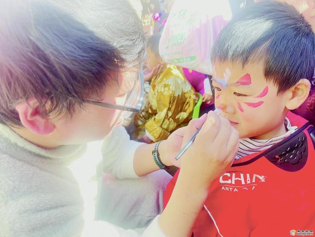 迪庆各族人民“花式”迎新年