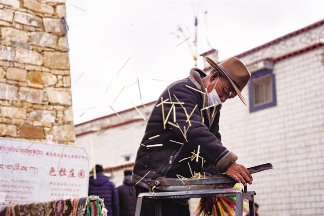 坚守与传承 桑木村的“罗萨梅朵”