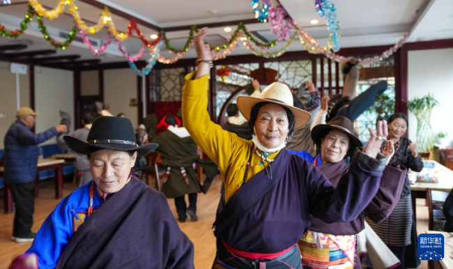 探访西藏那曲海拔4500米的老年人日间照料中心