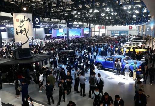 从北京国际车展，看新能源车三大未来趋势 智能化、豪华品牌转型、补能技术革新