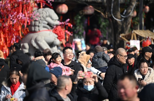 春節(jié)期間“冰雪游”熱度高漲 文旅體驗(yàn)豐富多彩