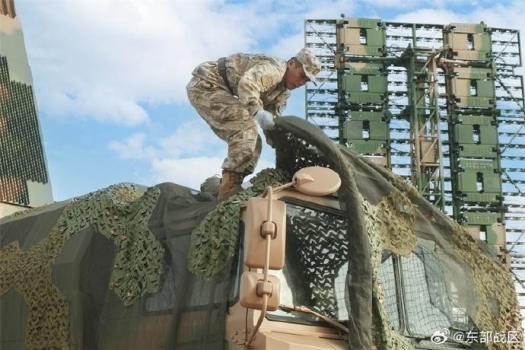 直擊解放軍全要素實(shí)戰(zhàn)化演練現(xiàn)場 錘煉打贏能力