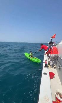 网友钓鱼捡到小孩哥已平安回家 海上漂流9海里获救