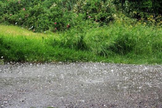 北京一區(qū)發(fā)布冰雹黃色預(yù)警 懷柔兩鄉(xiāng)需防范