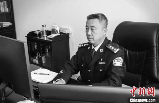 銀川市公安局楊春華因公殉職 忠誠(chéng)衛(wèi)士永垂不朽