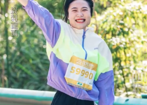 春游哥哥牛鈺失去右腿又迎來新生,，仍會(huì)夢(mèng)到去世親朋好友