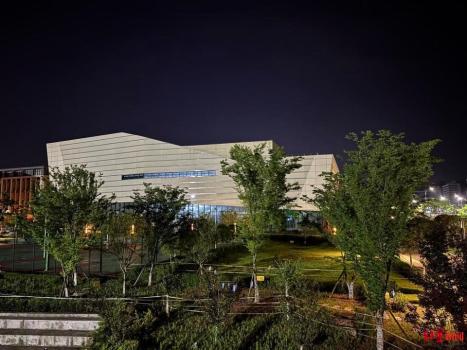 掉入化粪池遇难的大学生今日下葬 校园安全引反思