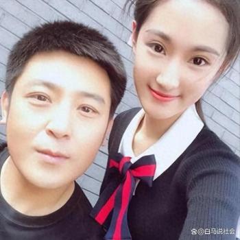 演員房子斌楊雨婷送女兒參加高考 明星也接地氣