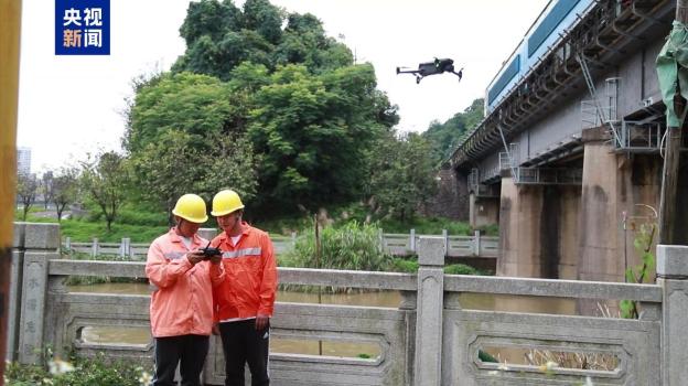 國鐵南昌局停運(yùn)多條旅客列車 應(yīng)對(duì)臺(tái)風(fēng)“蝴蝶”來襲