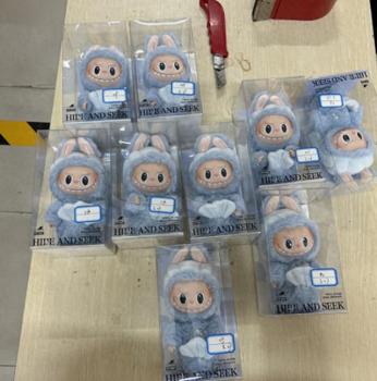 39個(gè)LABUBU拍賣(mài)價(jià)超19萬(wàn) 海關(guān)罰沒(méi)品競(jìng)拍火熱