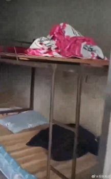 家长怒斥中学宿舍条件不如二十年前 环境问题引关注