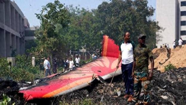 资深飞行专家复盘印度787事故 双发熄火疑云