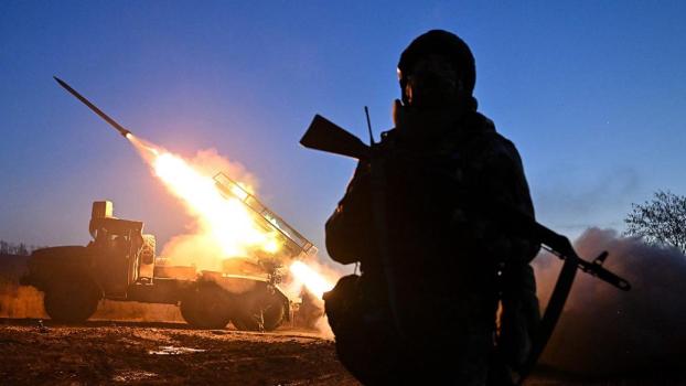 记者：俄军接近控制红军城 巷战激烈进行中