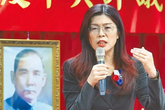 港媒：郑丽文游刃有余 绿营风暴将至 蓝白合作或成关键