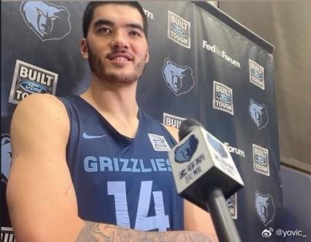 扎克·埃迪：最期待杨瀚森登场 同台竞技感觉很酷