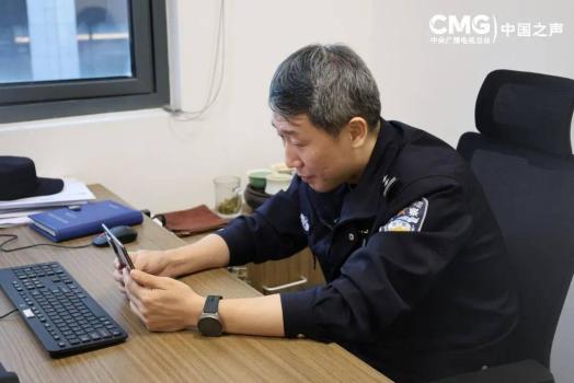 民警假扮智力受损老人已故儿子12年 超越血缘的亲情承诺