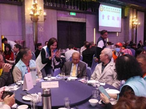 柯志恩赖瑞隆同台争取彰化同乡会支持 零互动抢票